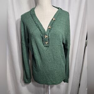 Hailey & Co. long sleeve waffle top in Green Sz Large